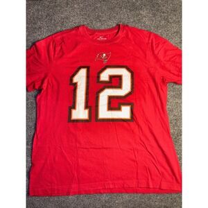 Tampa Bay Buccaneers Nike T-Shirt Football Mens Large Red Tom Brady #12 Pullover